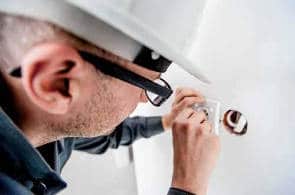 electrician-295 Elektromonteur